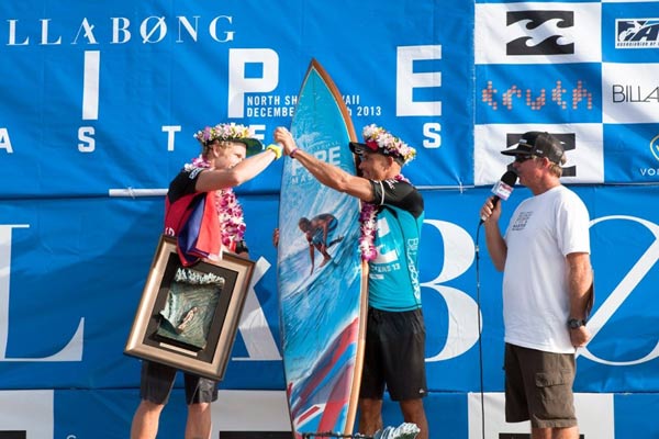 Келли Слейтер и Джон-Джон Флоренс - финалисты Billabong Pipe Masters 2013